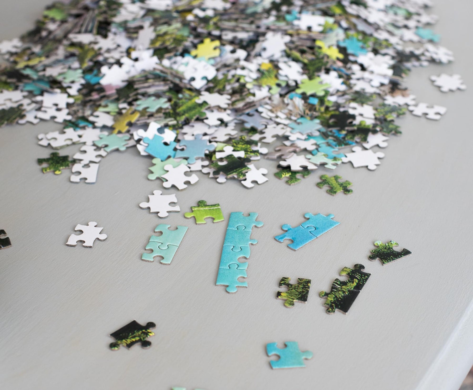 Bob Ross Mountain Retreat Nature Puzzle | 1000 Piece Jigsaw Puzzle