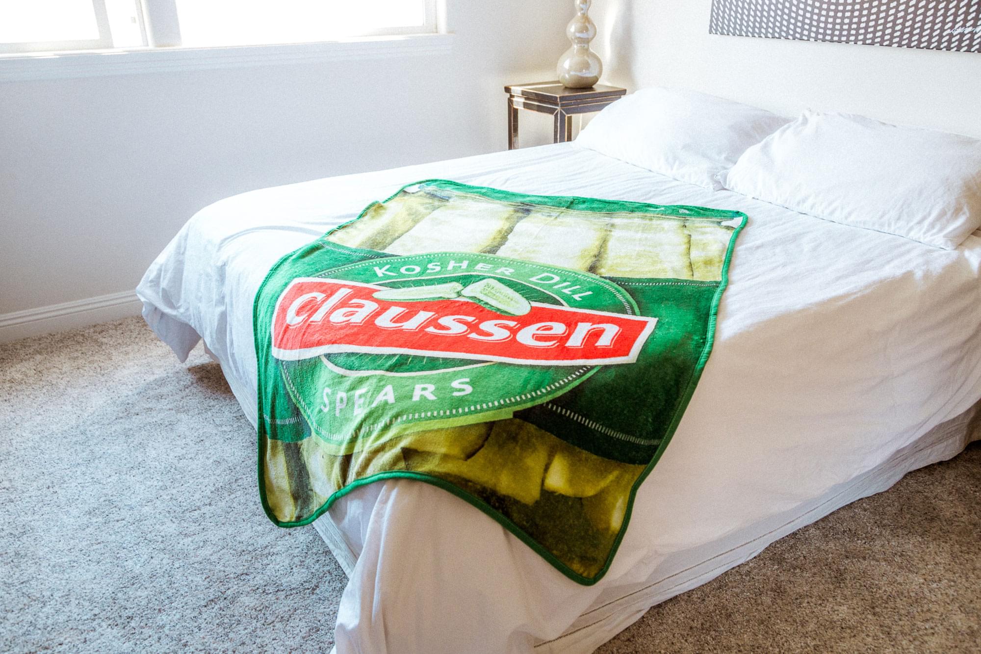 Claussen Kosher Dill Pickles Fleece Throw Blanket | 45 x 60 Inches