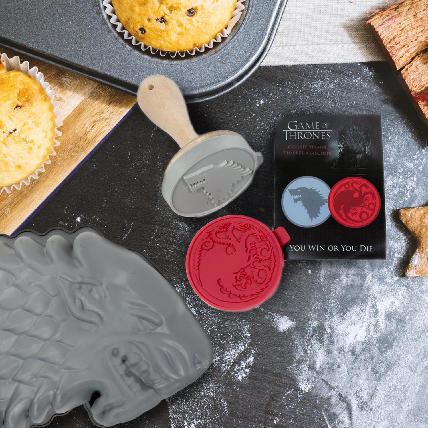 Game of Thrones Baking Set with Cookie Stamps and Cake Pan