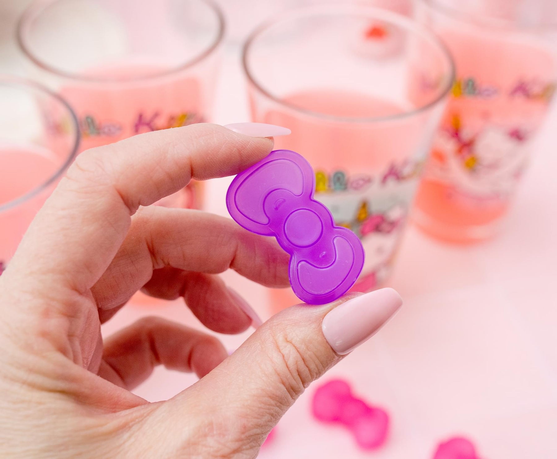 Sanrio Hello Kitty Pretty Bows Reusable Plastic Ice Cubes | Set of 6
