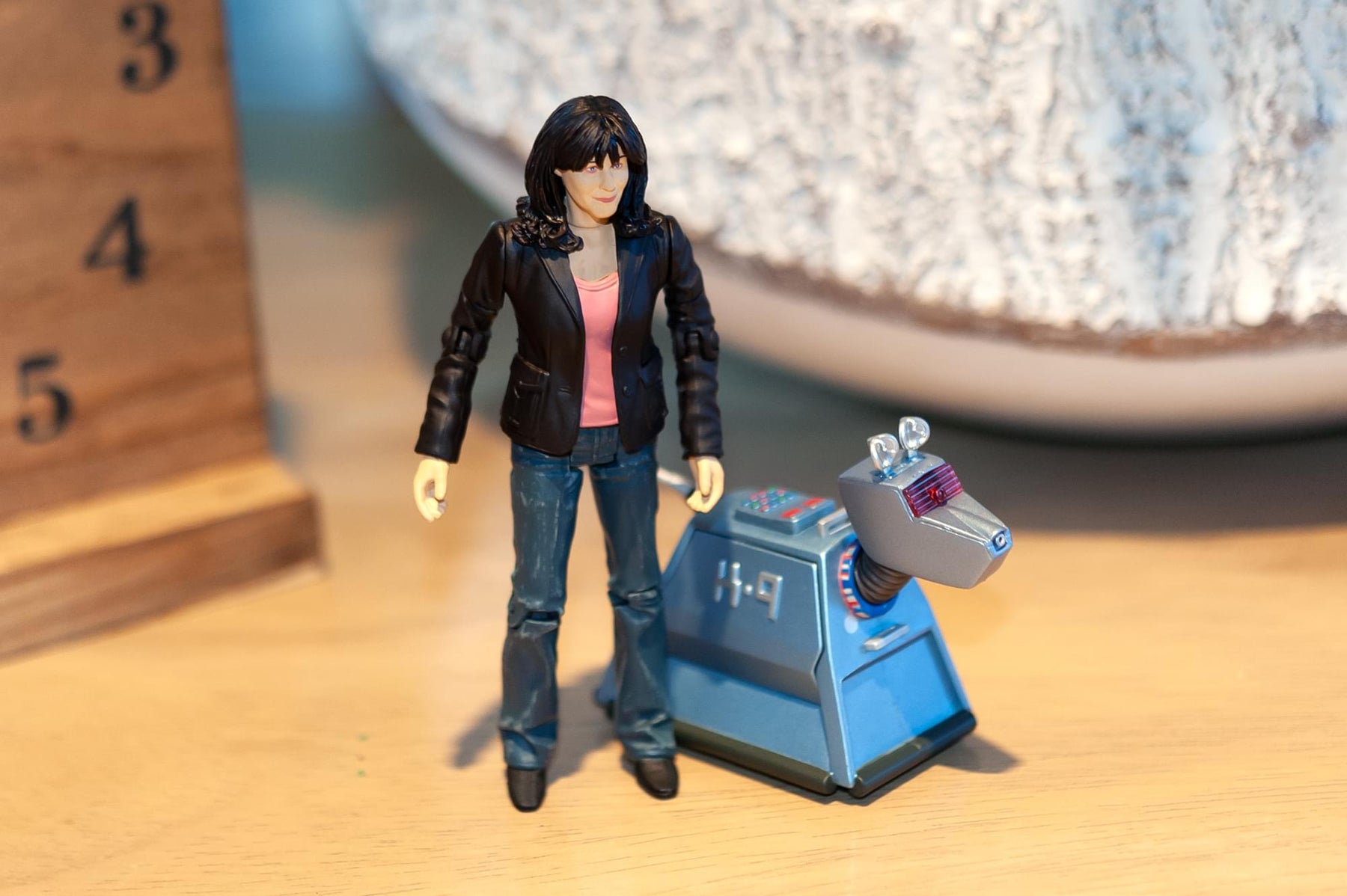 Doctor Who 5.5" Action Figure Set: Sarah Jane and K9