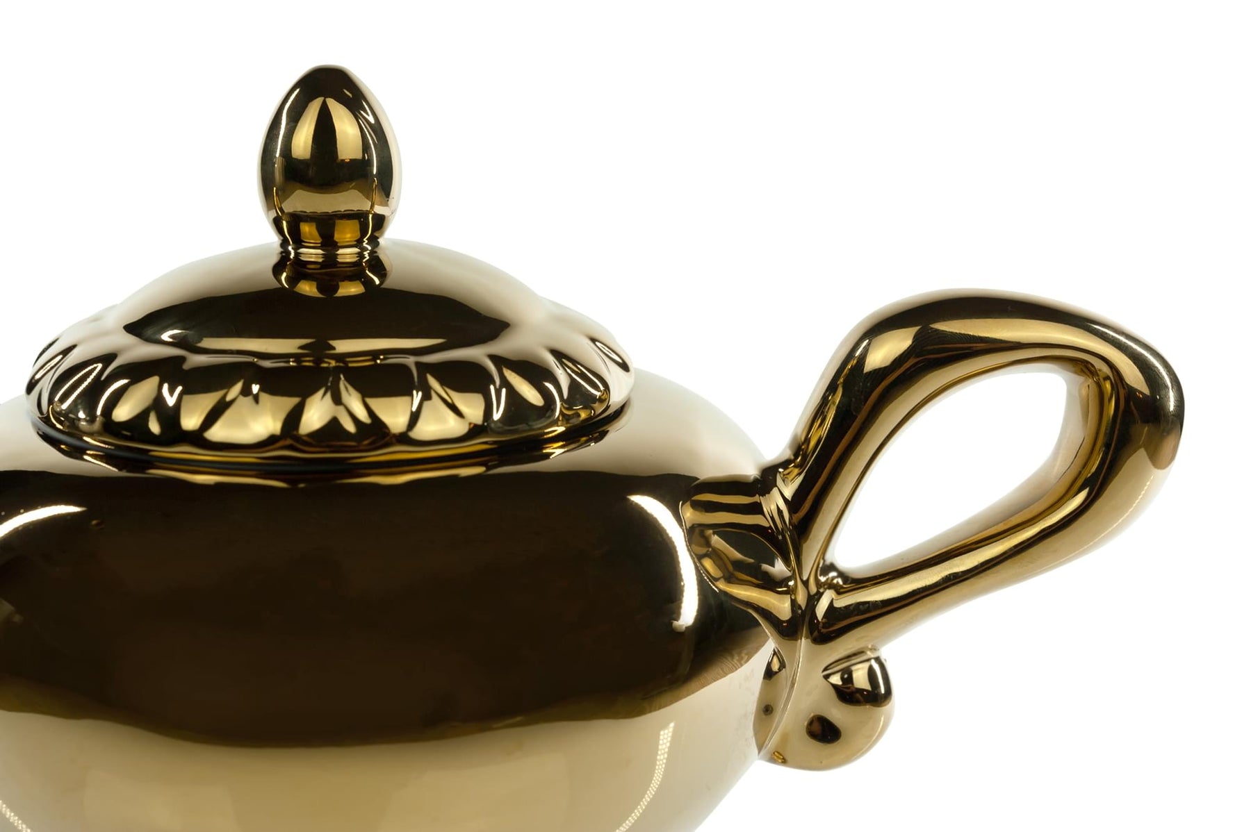 Disney Aladdin Genie Lamp 32oz Ceramic Teapot