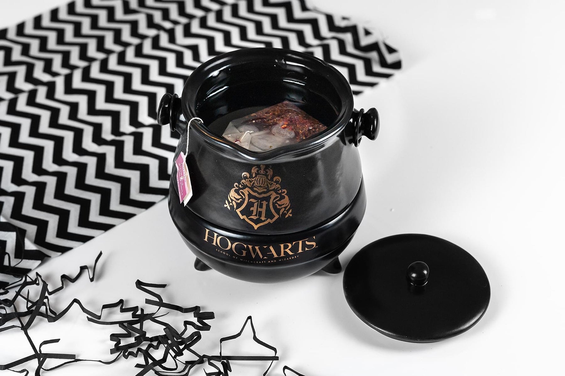 Harry Potter Tea-For-One Cauldron Teapot And Cup Set | Featuring Hogwarts Crest