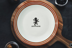 Harry Potter Gryffindor 16-Piece Dining Set | Set Includes Plates, Bowls, & Mugs
